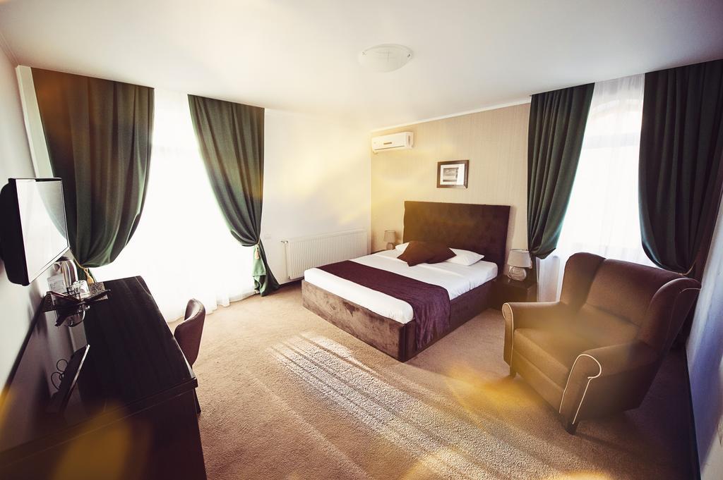 Coquette Villa Mamaia Nord 那沃达利 外观 照片